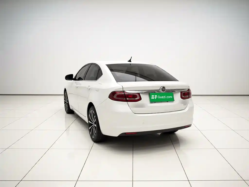 Fiat Viaggio — миниатюра 4