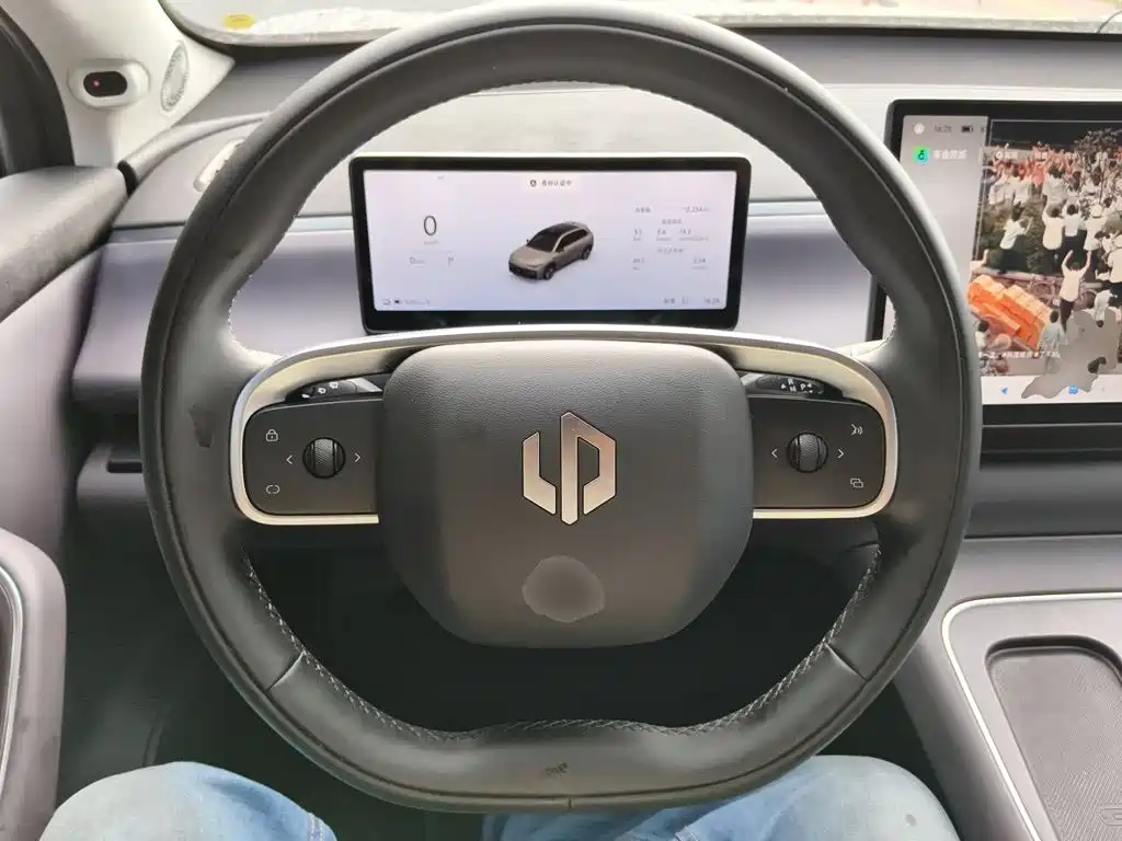 Leapmotor Leapmotor C10 — миниатюра 6