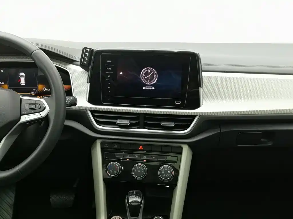 Volkswagen T-Roc — миниатюра 12