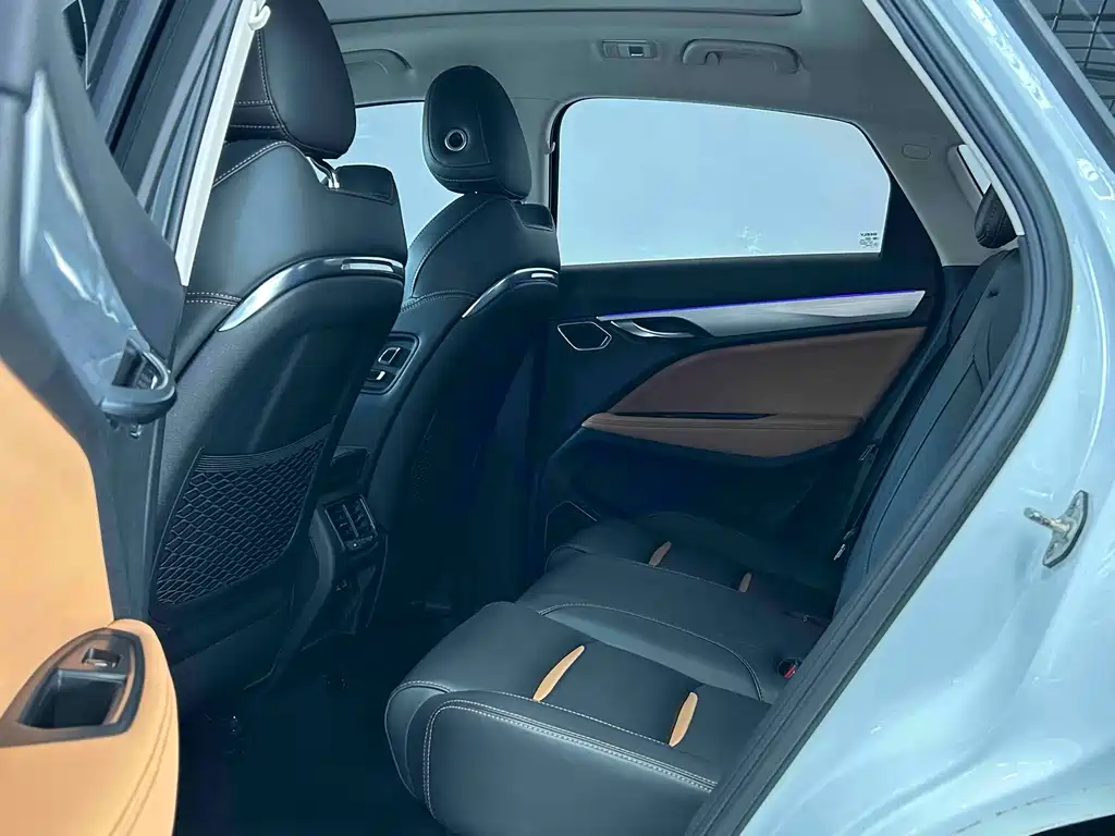 GEELY AUTOMOBILE XINGYUE