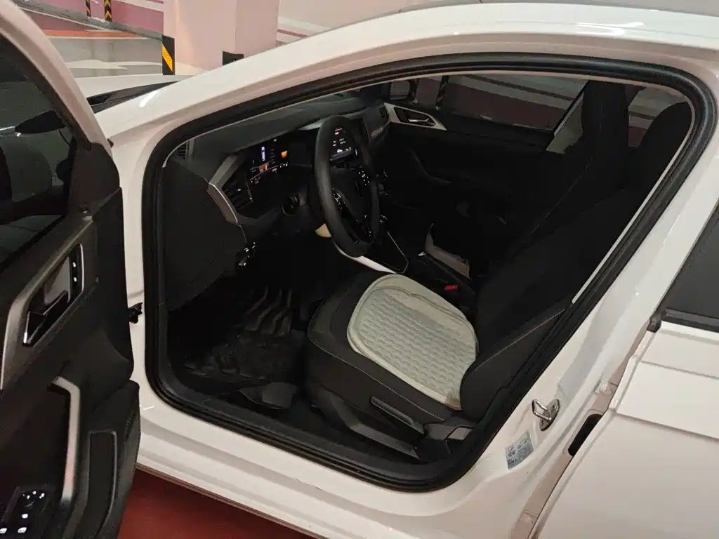 Volkswagen Polo — миниатюра 11