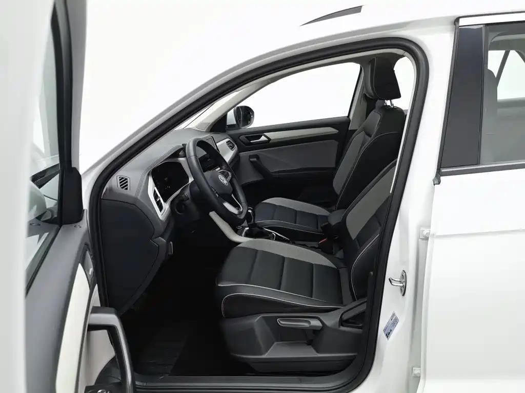 Volkswagen T-Roc — миниатюра 10
