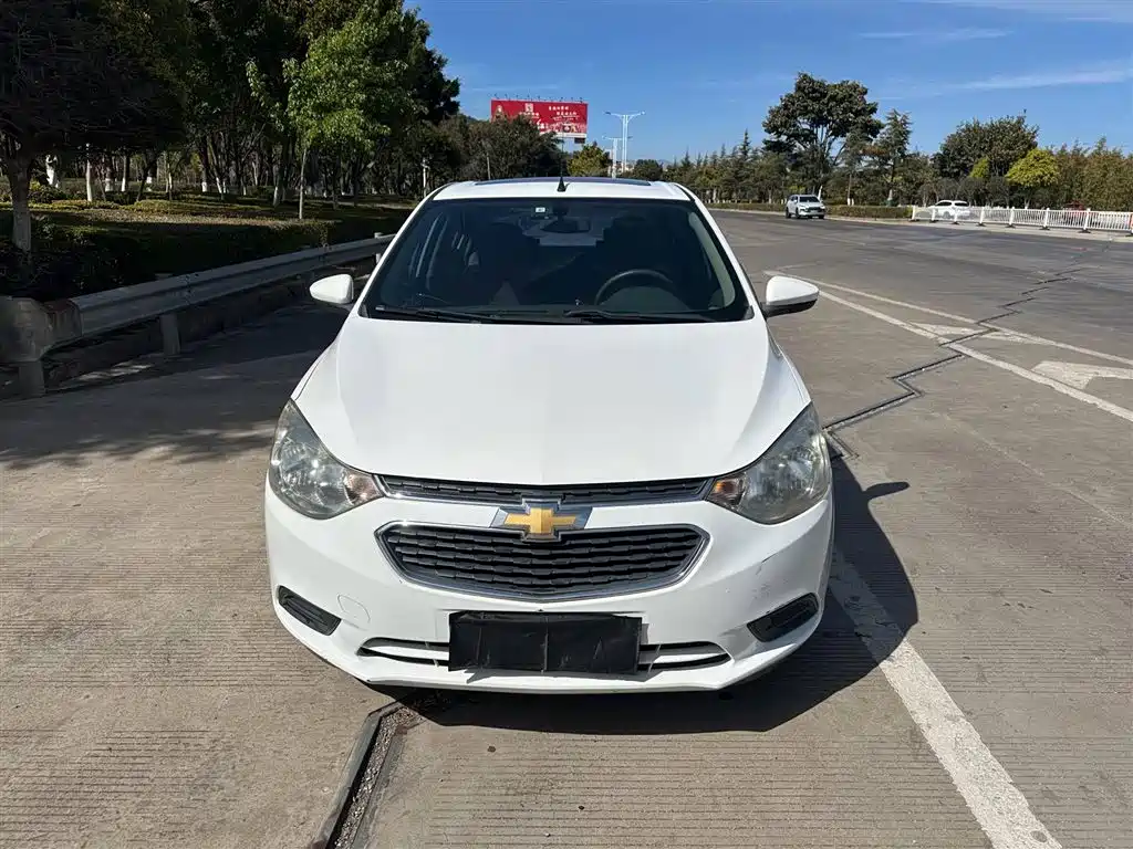 Chevrolet Sail 2015 3 1.5L MT
