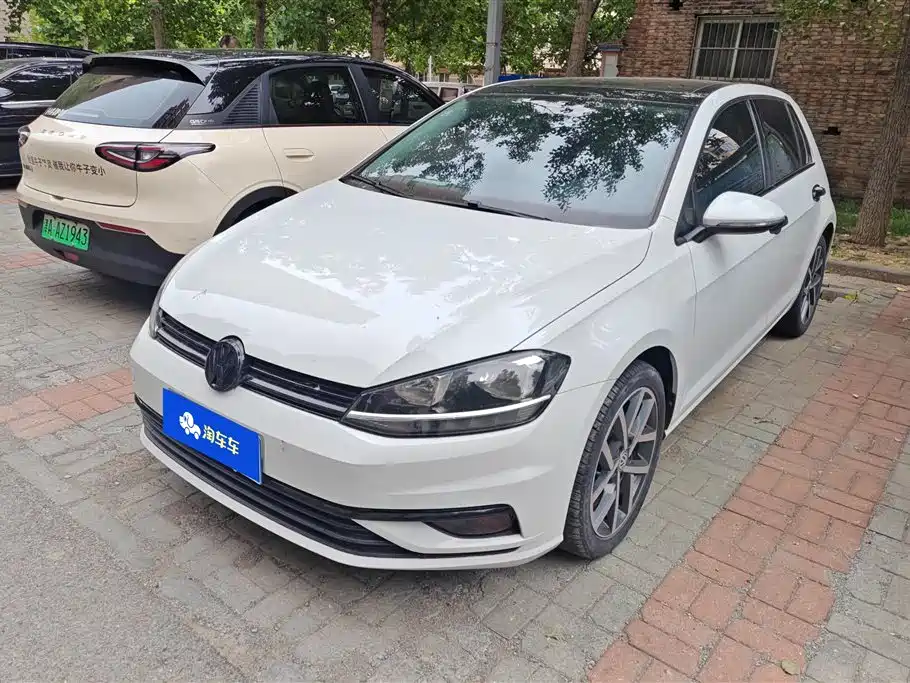 Купить Volkswagen Golf