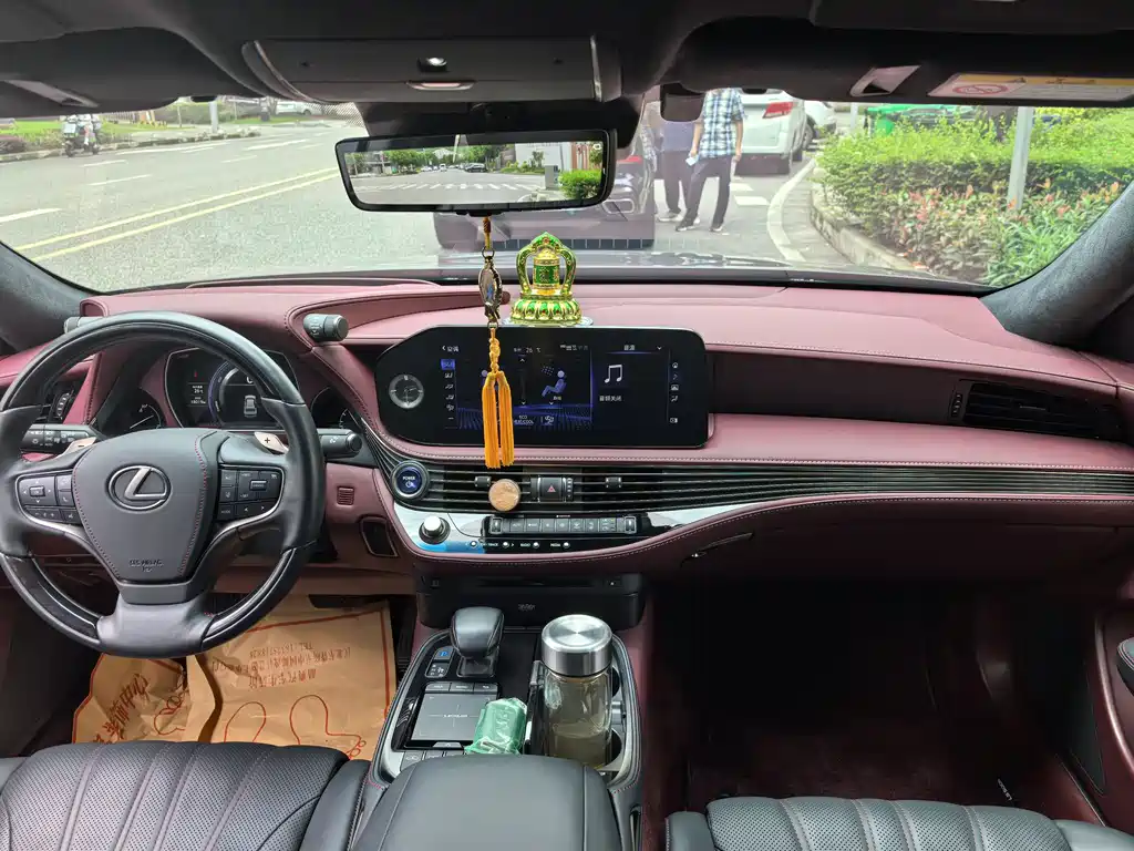 Lexus LS 2021 500h Executive