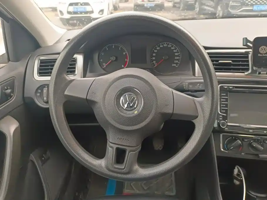 Volkswagen Santana — миниатюра 15