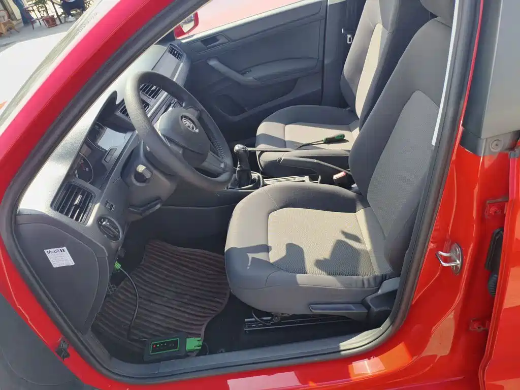Skoda Rapid Spaceback — миниатюра 15