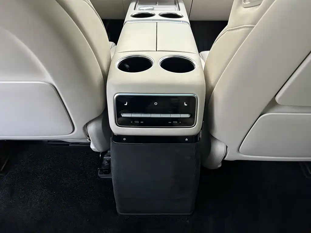 Li Auto Li L9 — миниатюра 16