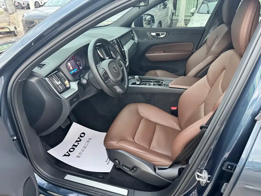 Volvo XC60 — миниатюра 4