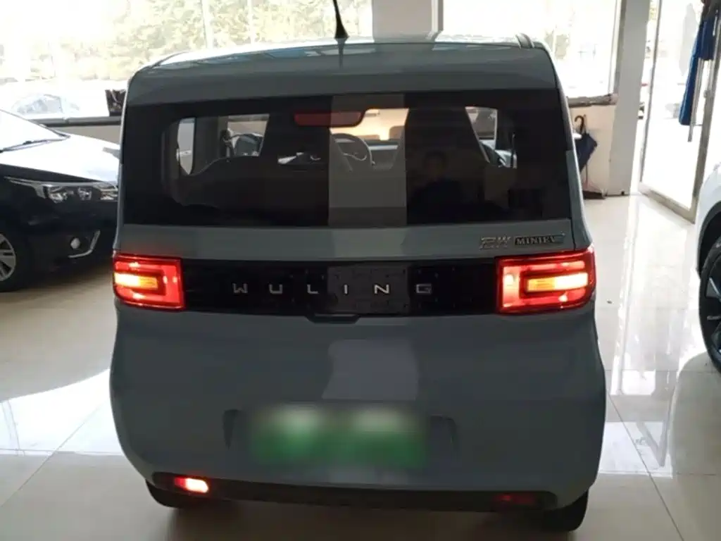 Wuling MINIEV — миниатюра 6