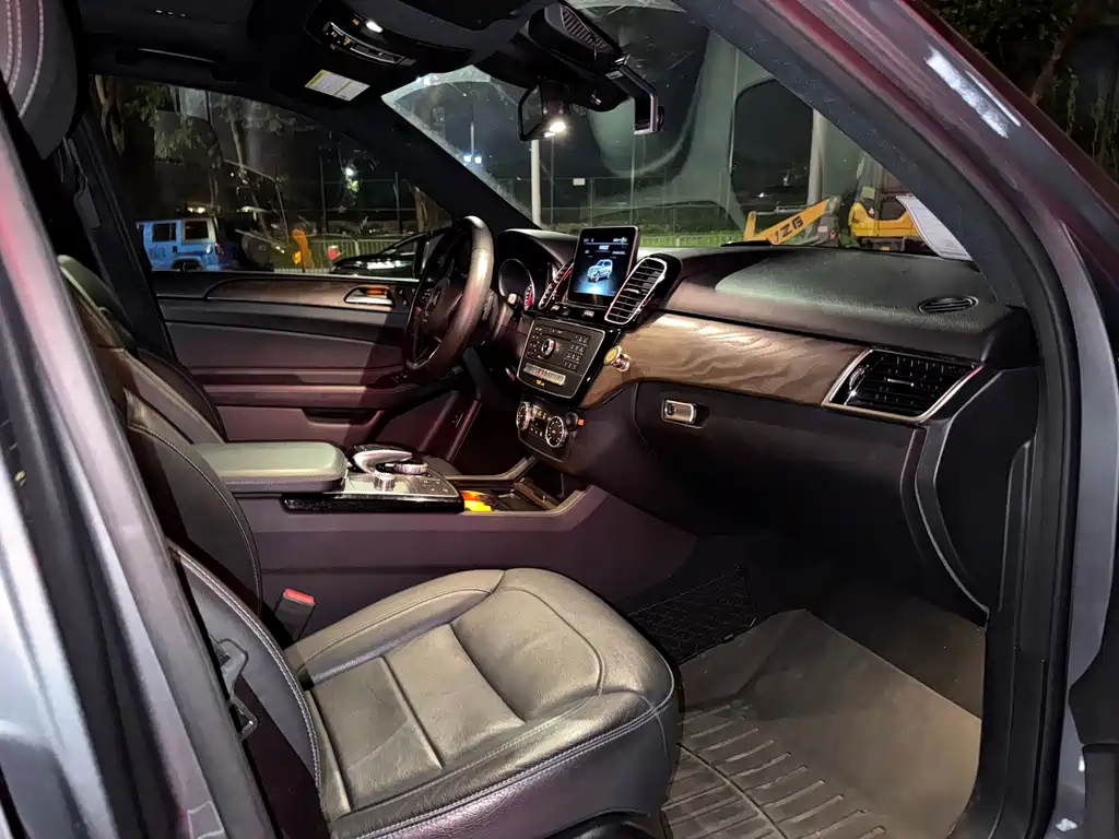 Mercedes-Benz GLE AMG — миниатюра 7