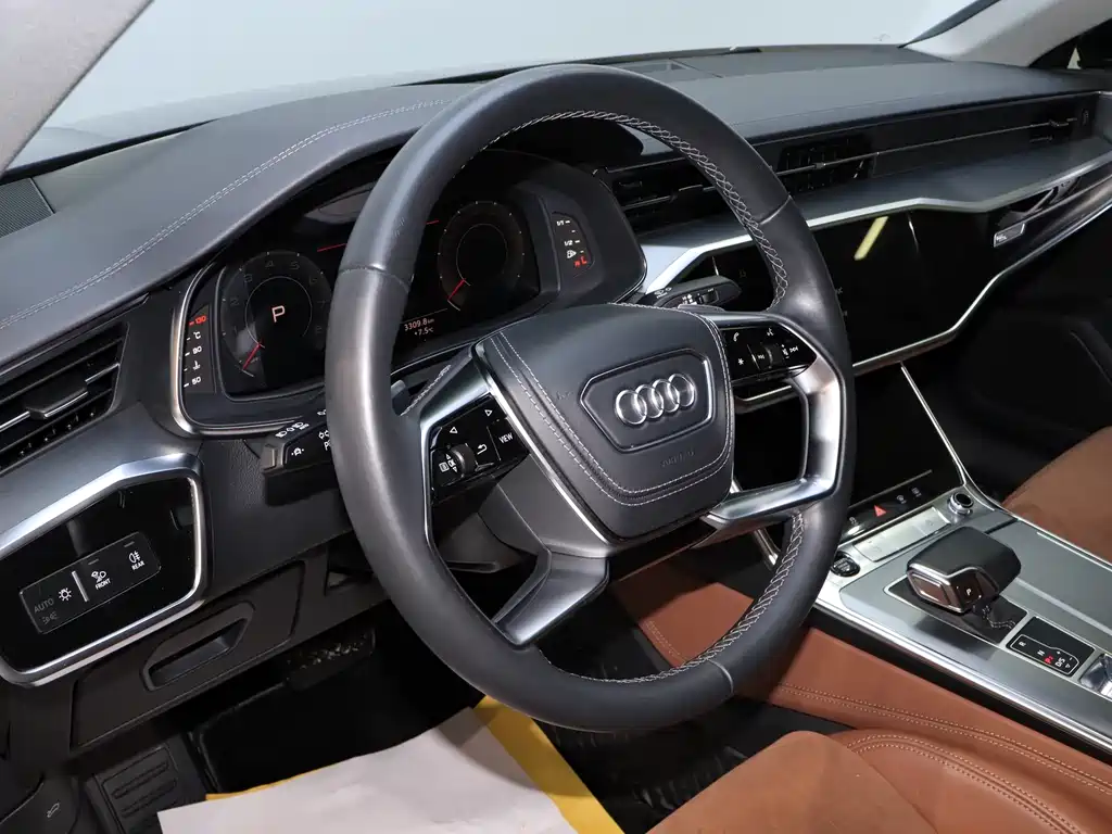 AUDI A7L