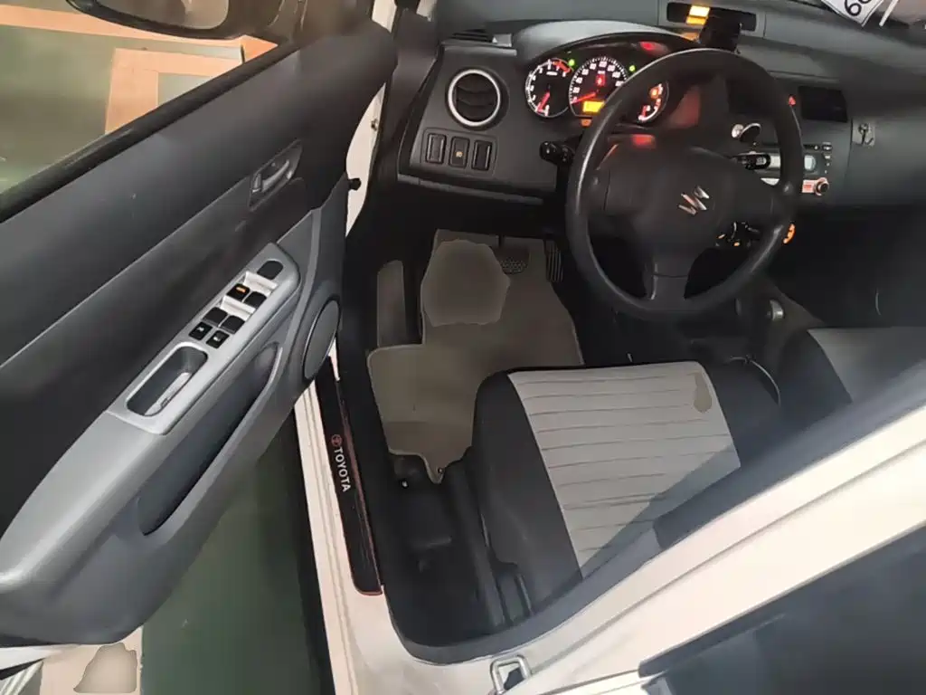 Suzuki Swift — миниатюра 16