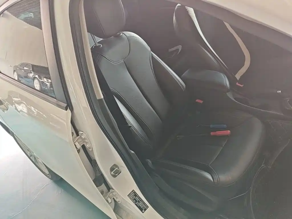Buick Excelle — миниатюра 20