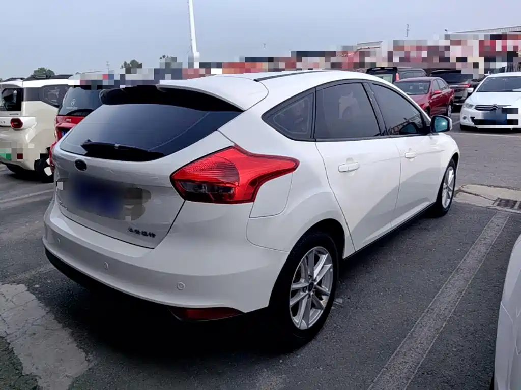 Ford Focus — миниатюра 7