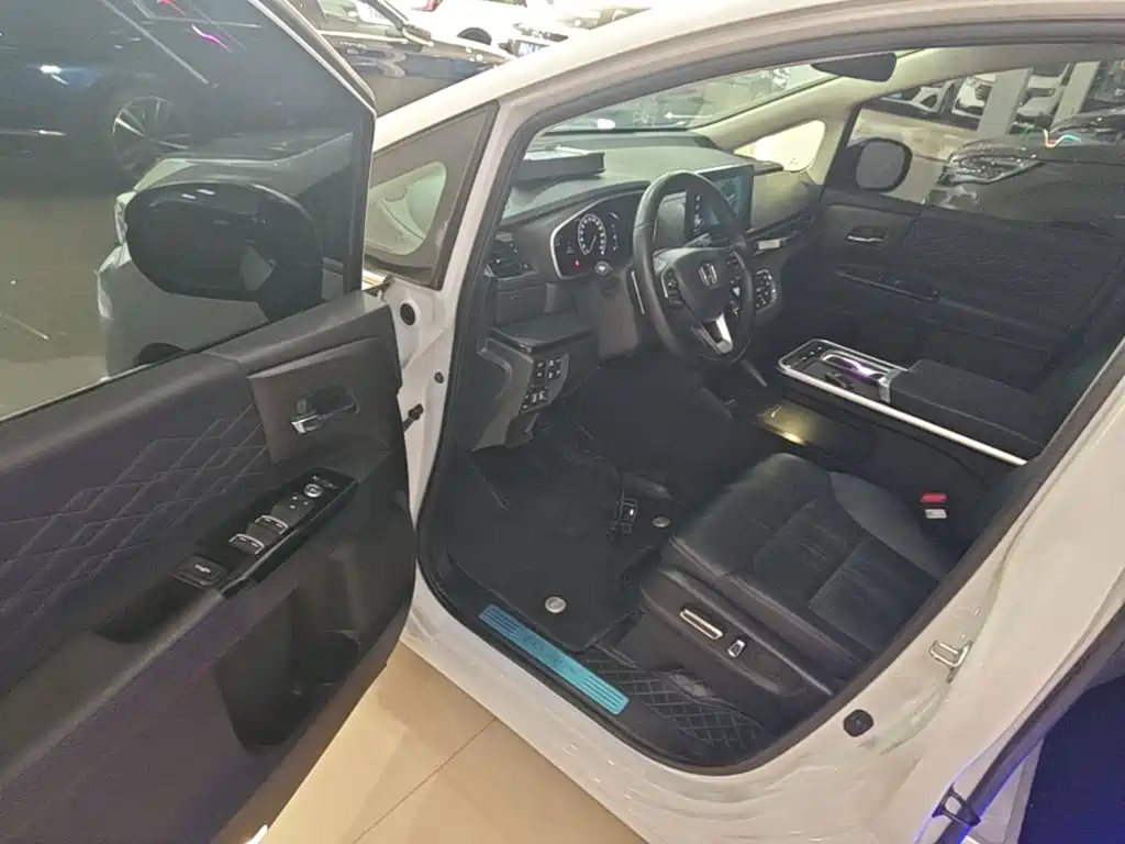 Honda Elysion — миниатюра 16