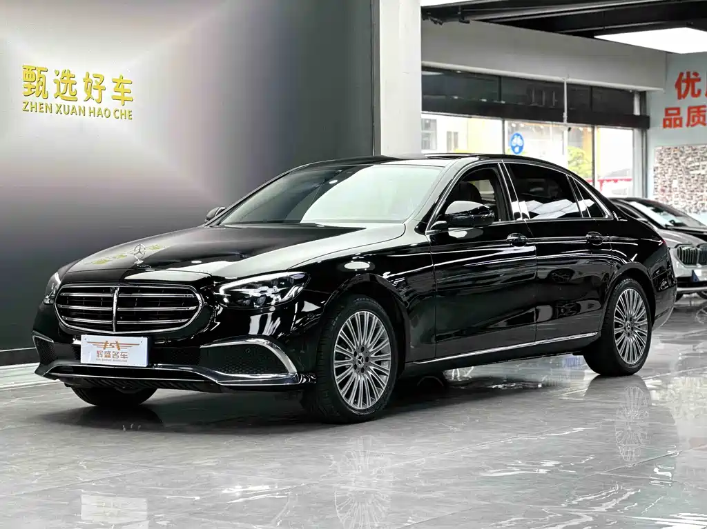 Mercedes-Benz E-Class 2022