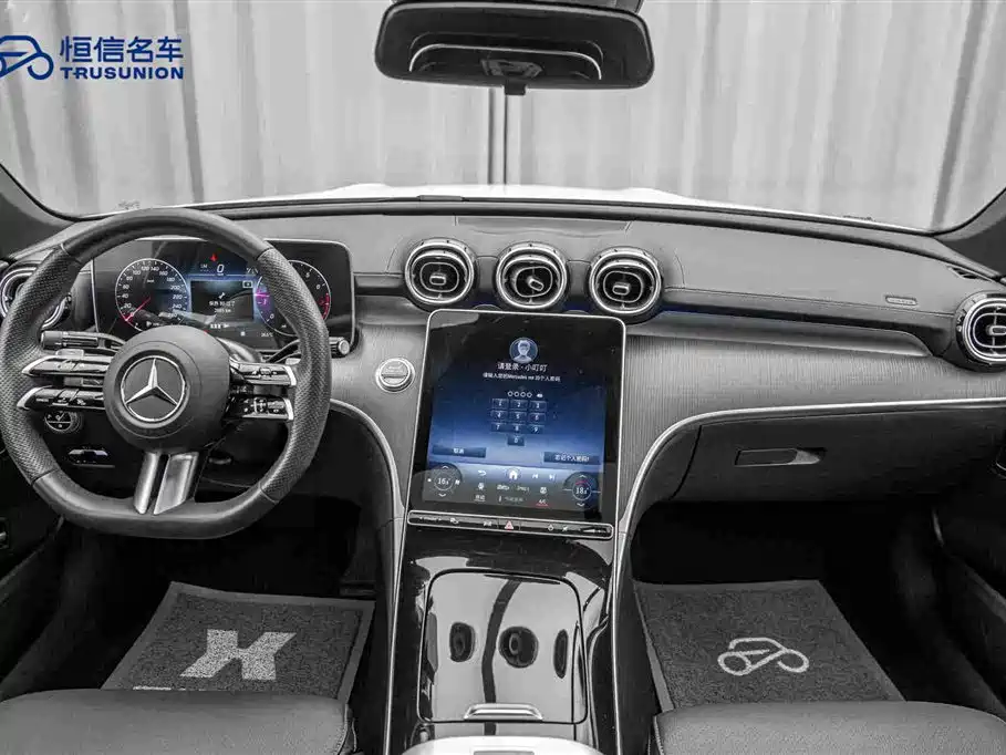 Mercedes-Benz C-Class — миниатюра 13