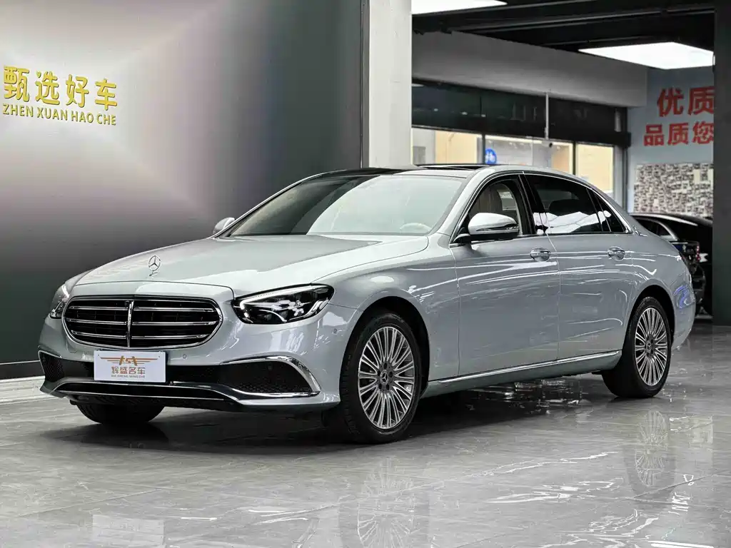 Mercedes-Benz E-Class 2022
