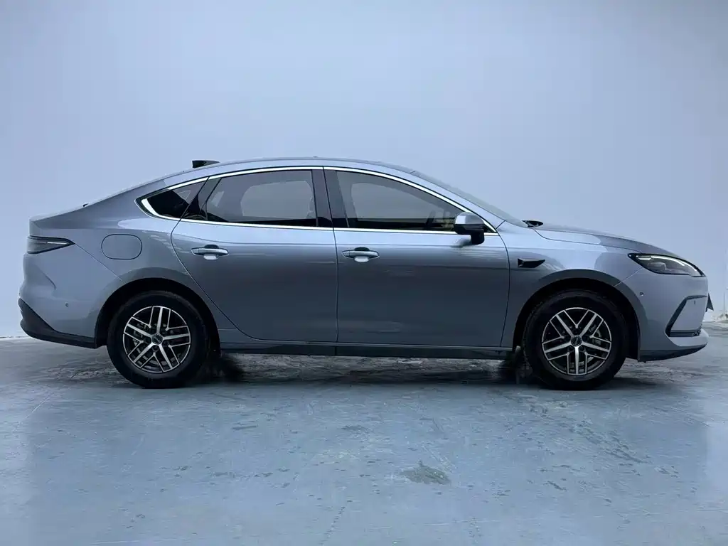 BYD Seal 05 DM-i — миниатюра 8
