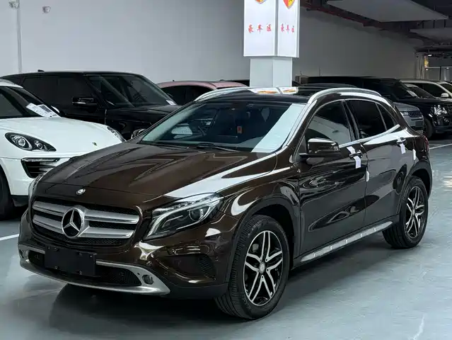 MERCEDES-BENZ  GLA 2017