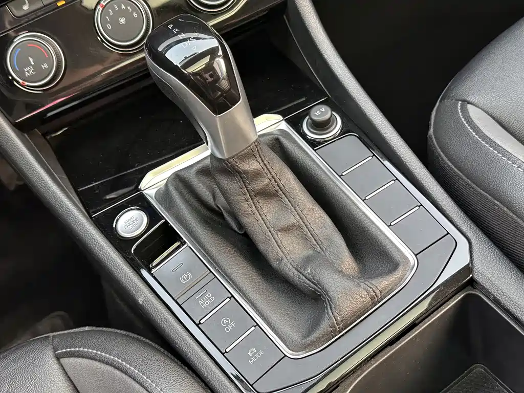 Volkswagen Sagitar — миниатюра 8