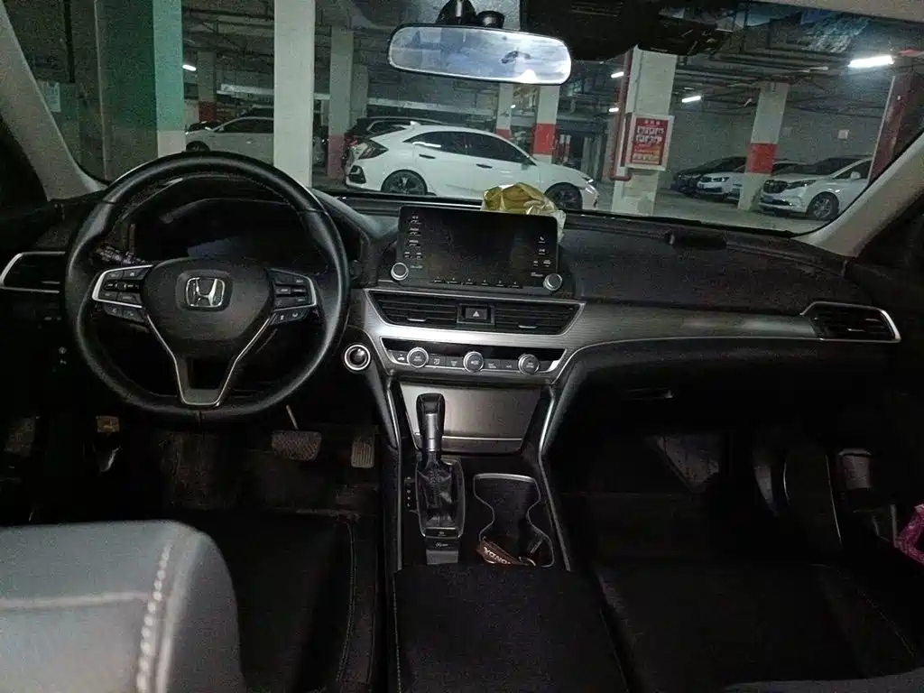 Honda Accord — миниатюра 5