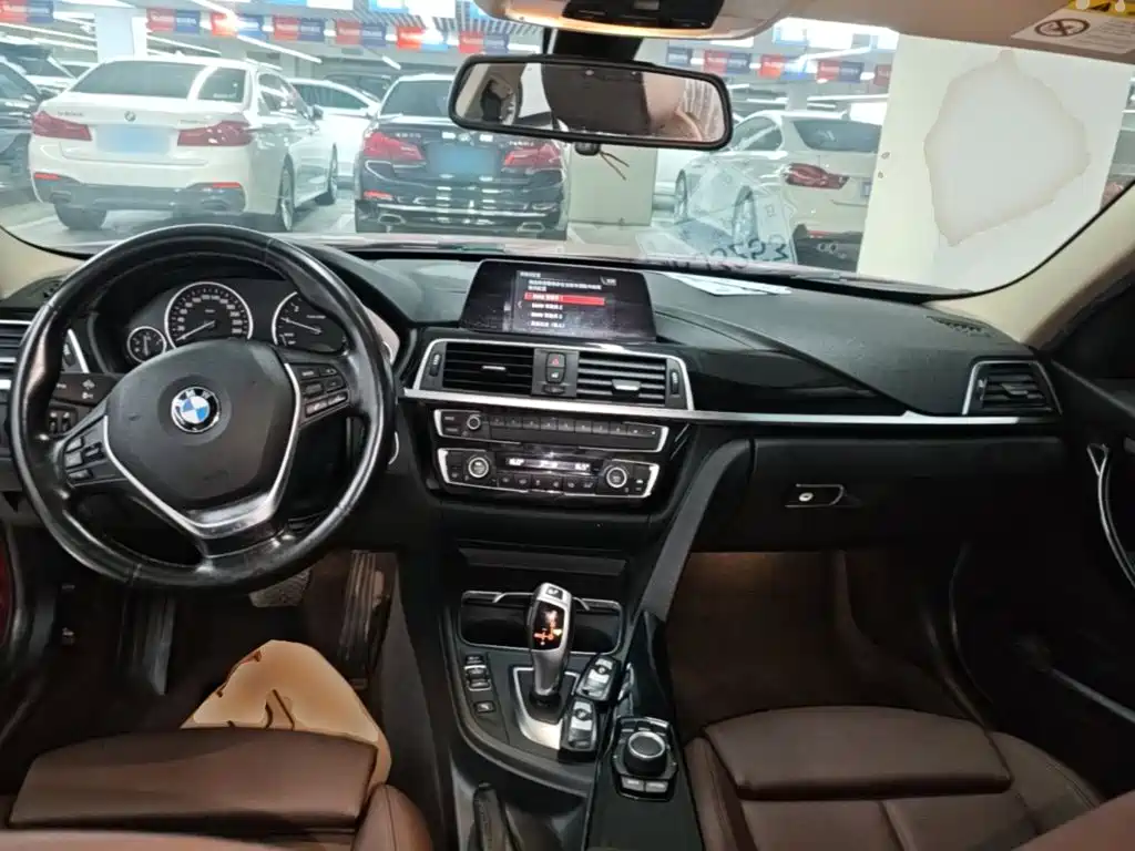 BMW 3 Series — миниатюра 10