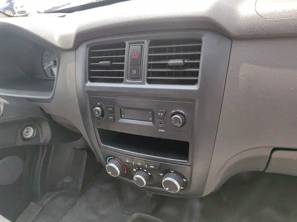 Wuling Rongguang — миниатюра 20