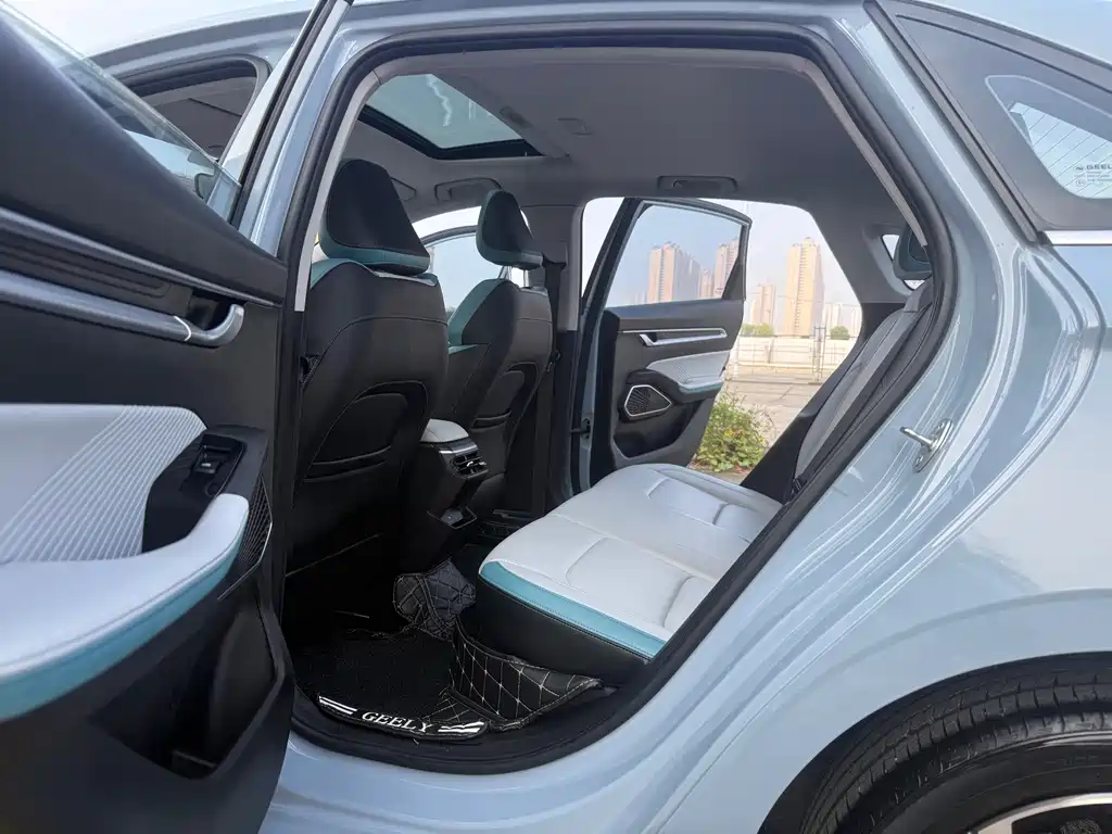 Geely Emgrand — миниатюра 18