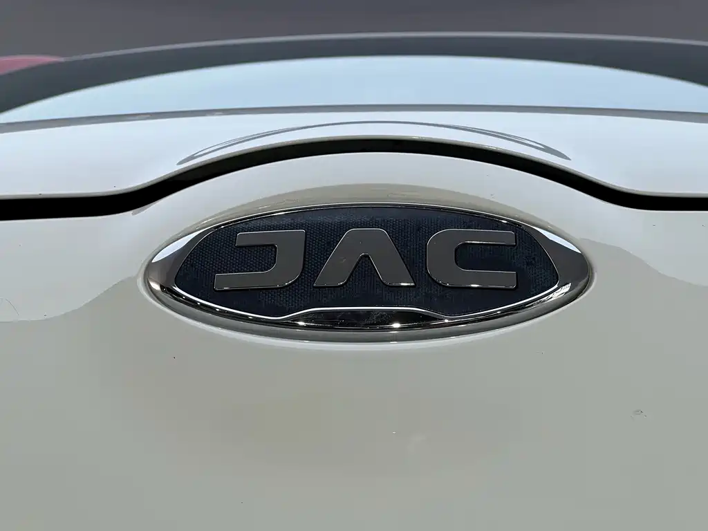 JAC JAC iEV6E — миниатюра 5