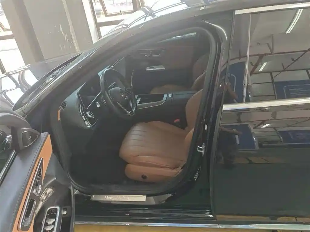 Mercedes-Benz E-Class E 2024 E 300 L Luxury