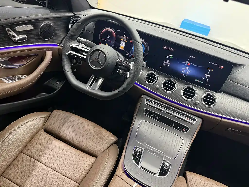 MERCEDES-BENZ E CLASS