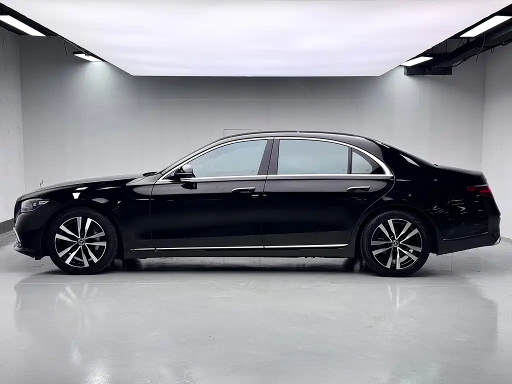 Mercedes-Benz S-Class — миниатюра 18