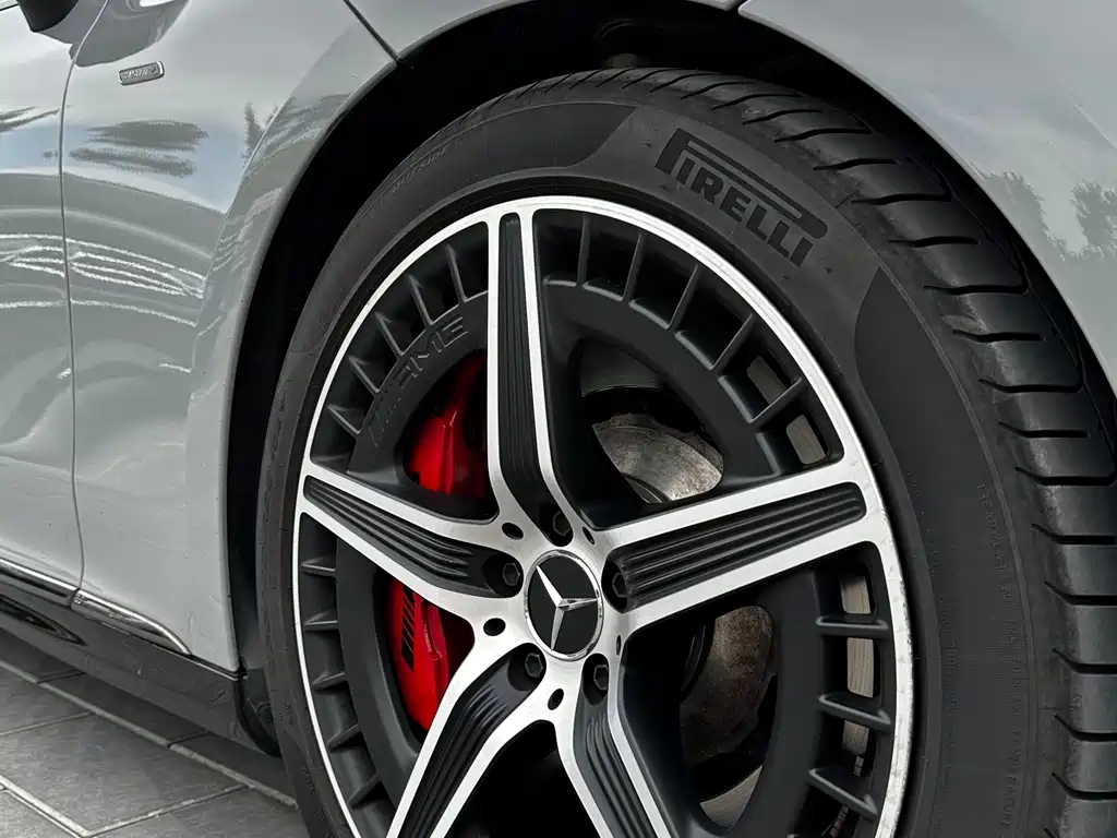 Mercedes-Benz EQE AMG — миниатюра 5