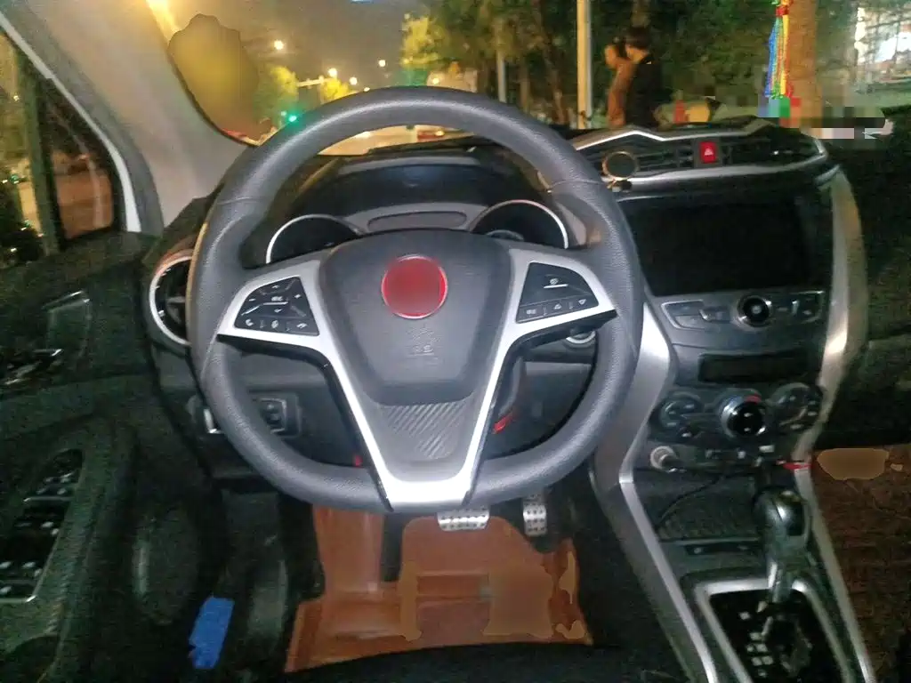 BYD Yuan — миниатюра 11