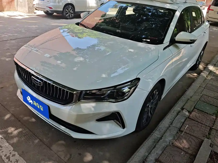 Geely Emgrand 2024