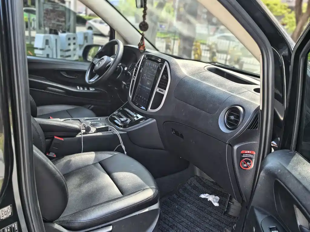 Mercedes-Benz Vito — миниатюра 7