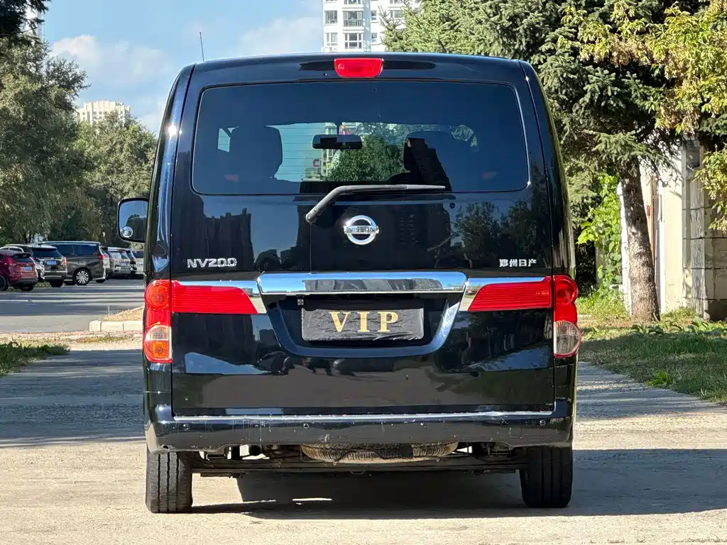 Nissan NV200 — миниатюра 7