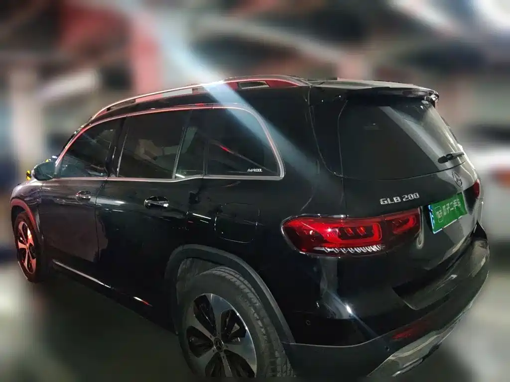 Mercedes-Benz GLB — миниатюра 4
