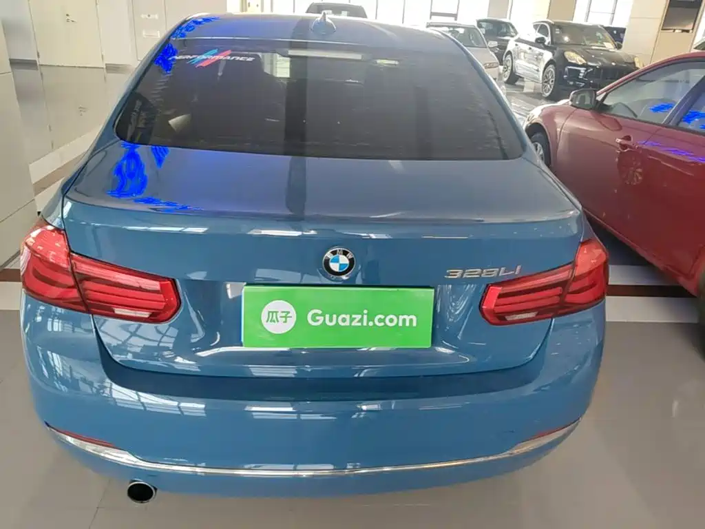 BMW 3 Series — миниатюра 6