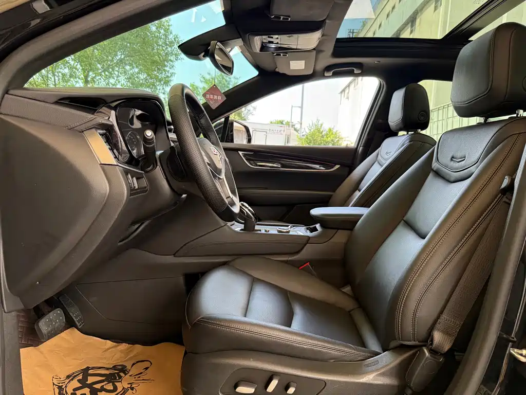 Cadillac XT5 — миниатюра 9