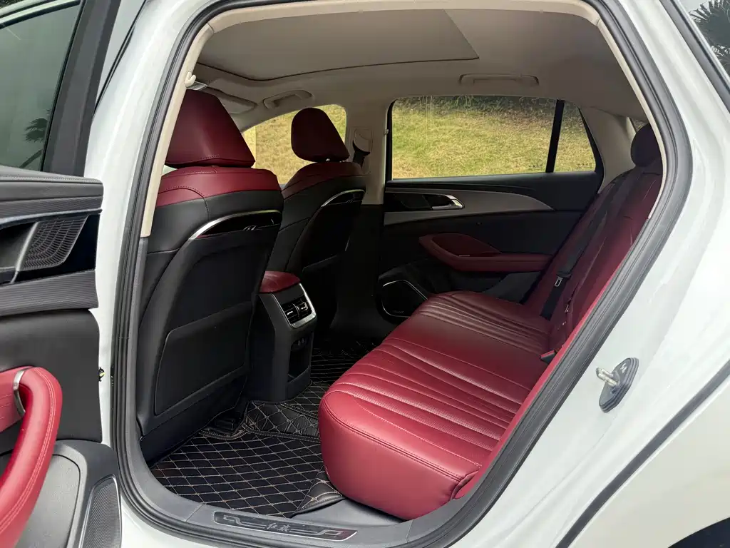 Hongqi Hongqi H5 — миниатюра 9