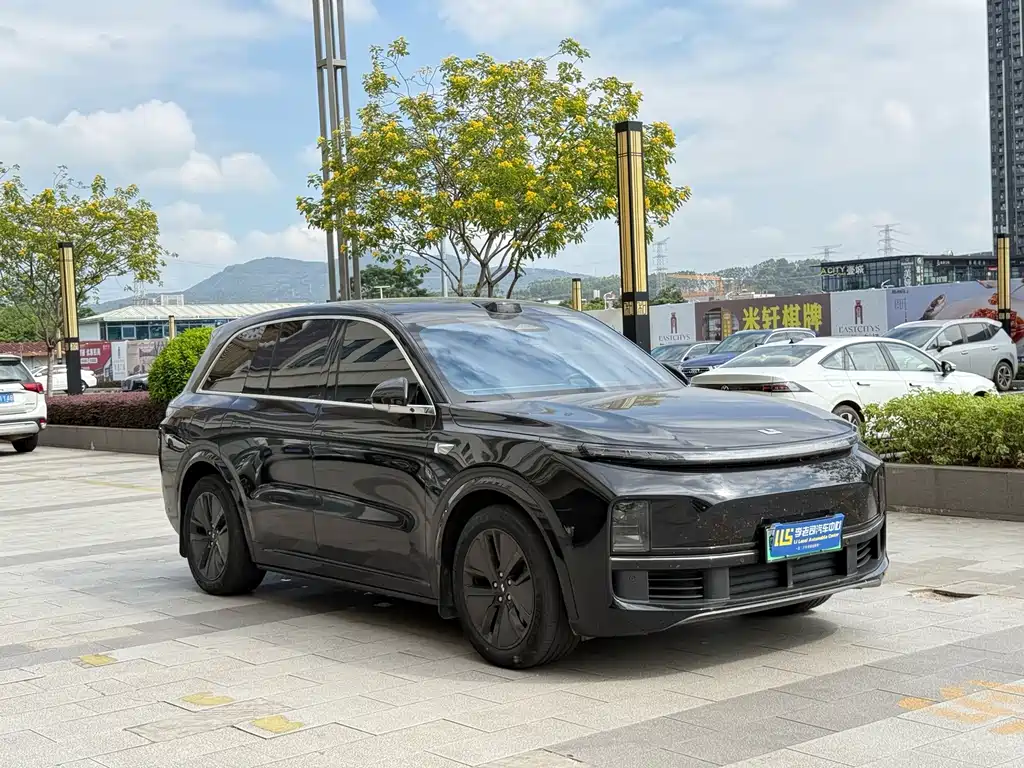 Li Auto Li L8 — миниатюра 2