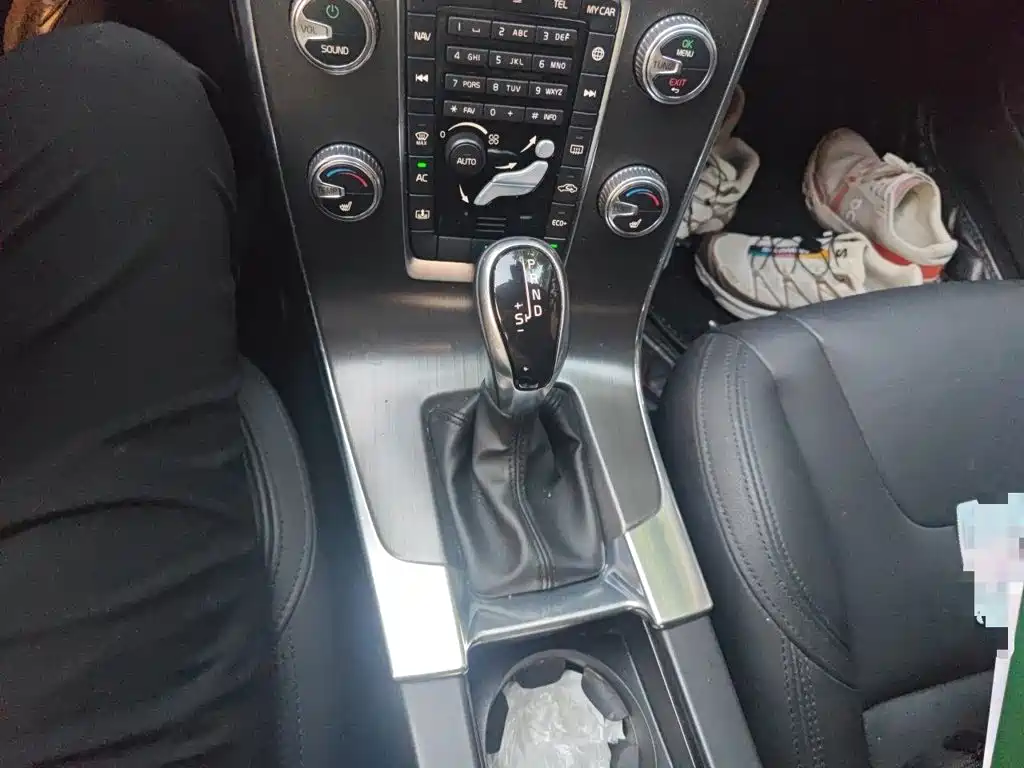 Volvo S60 — миниатюра 11