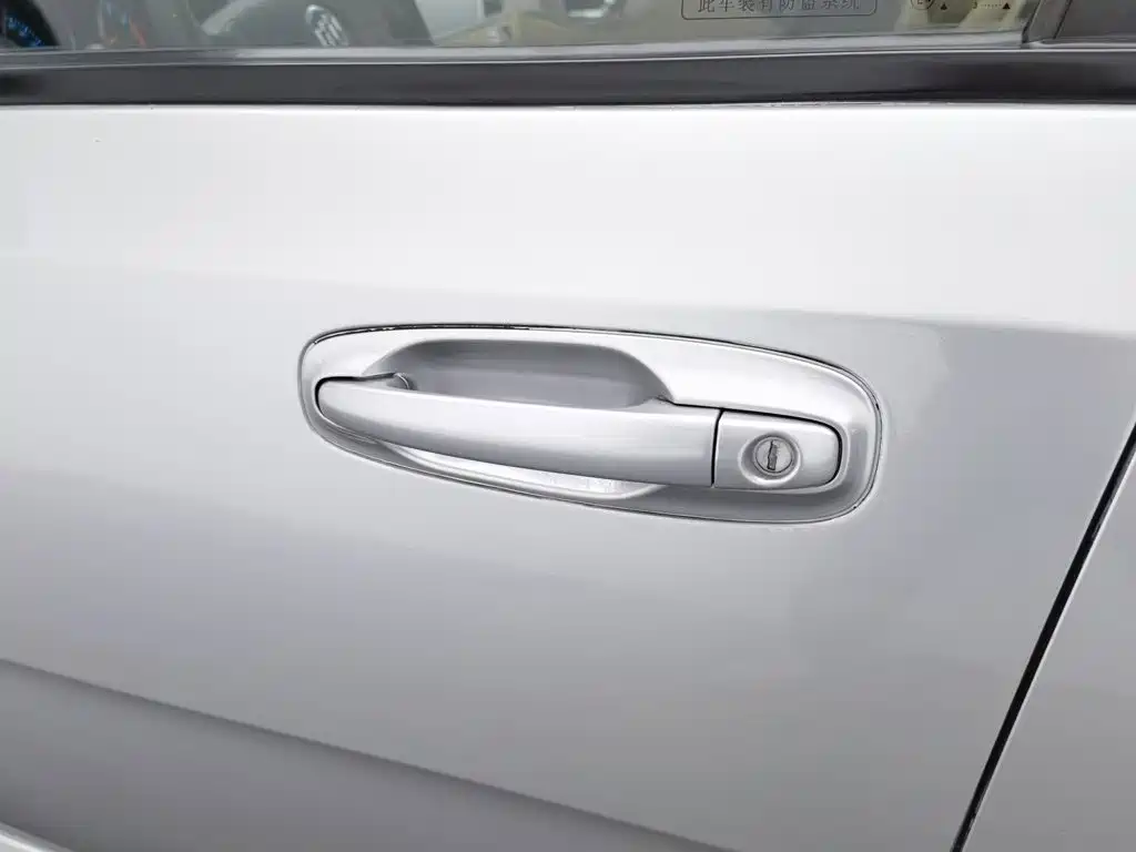 Buick Excelle — миниатюра 18