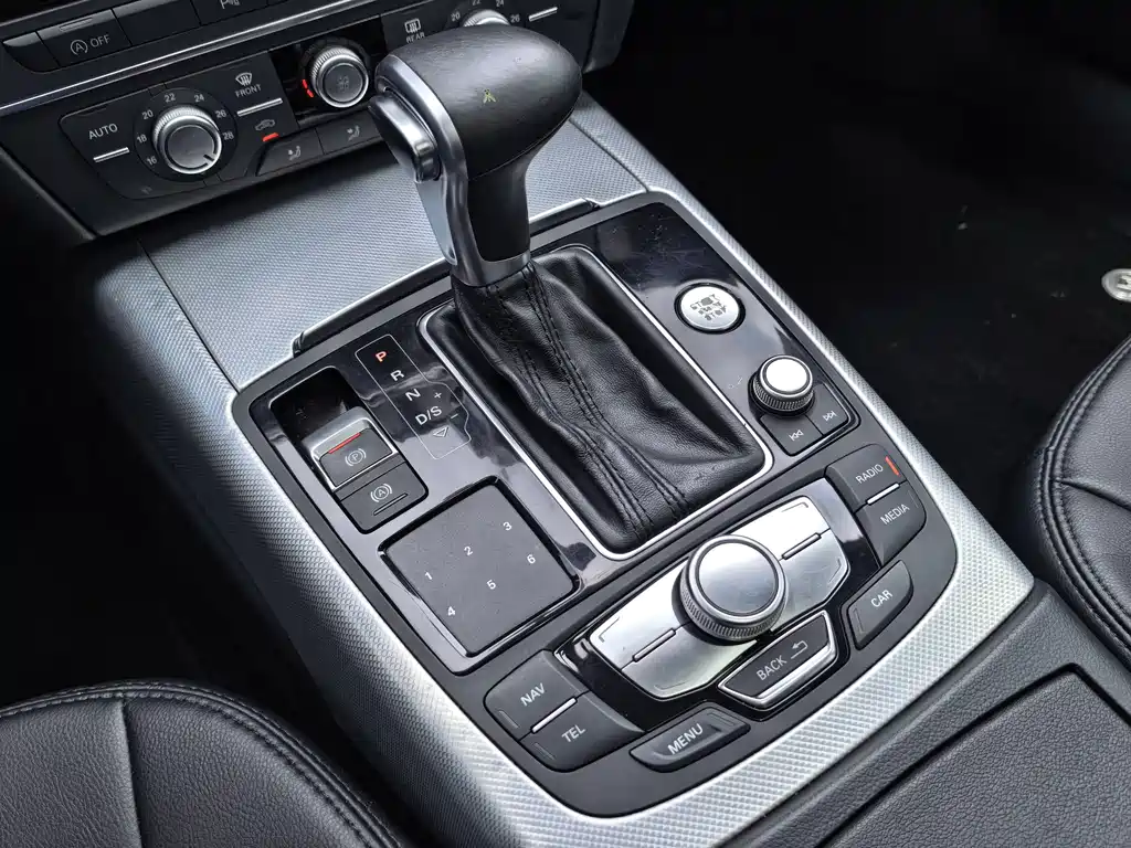 Audi A6L — миниатюра 12
