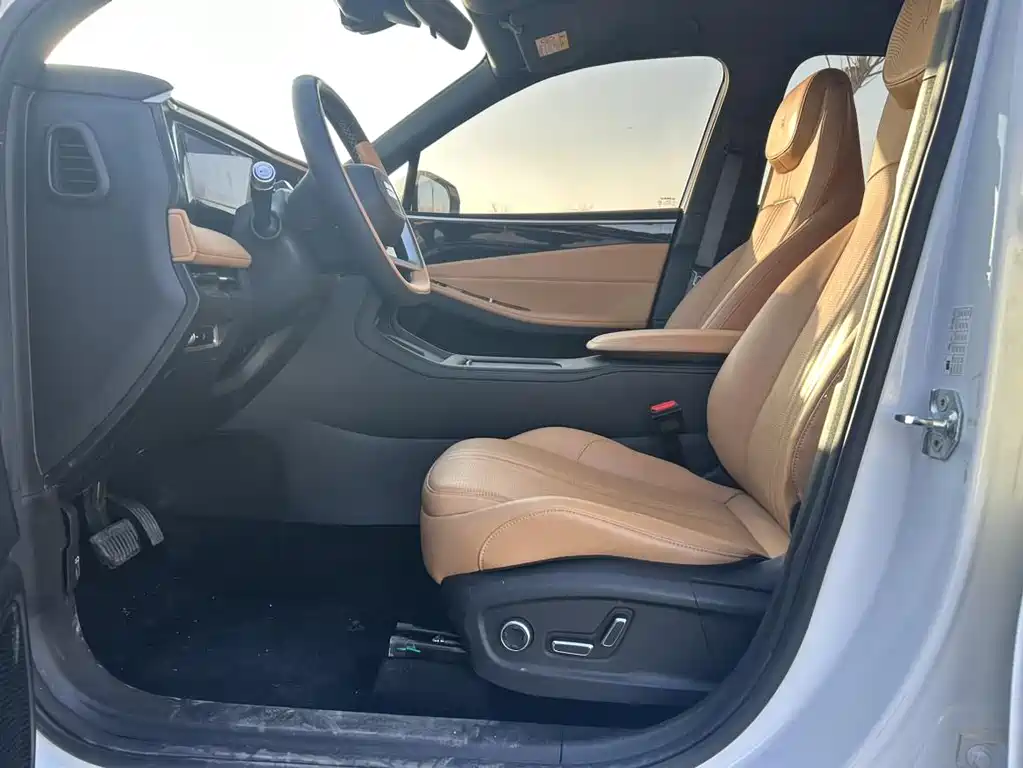 GEELY GALAXY GALAXY L7