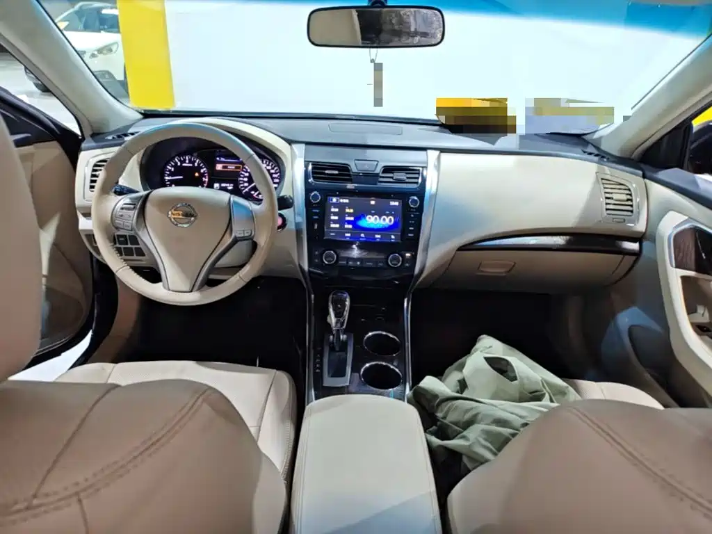 Nissan Teana — миниатюра 10
