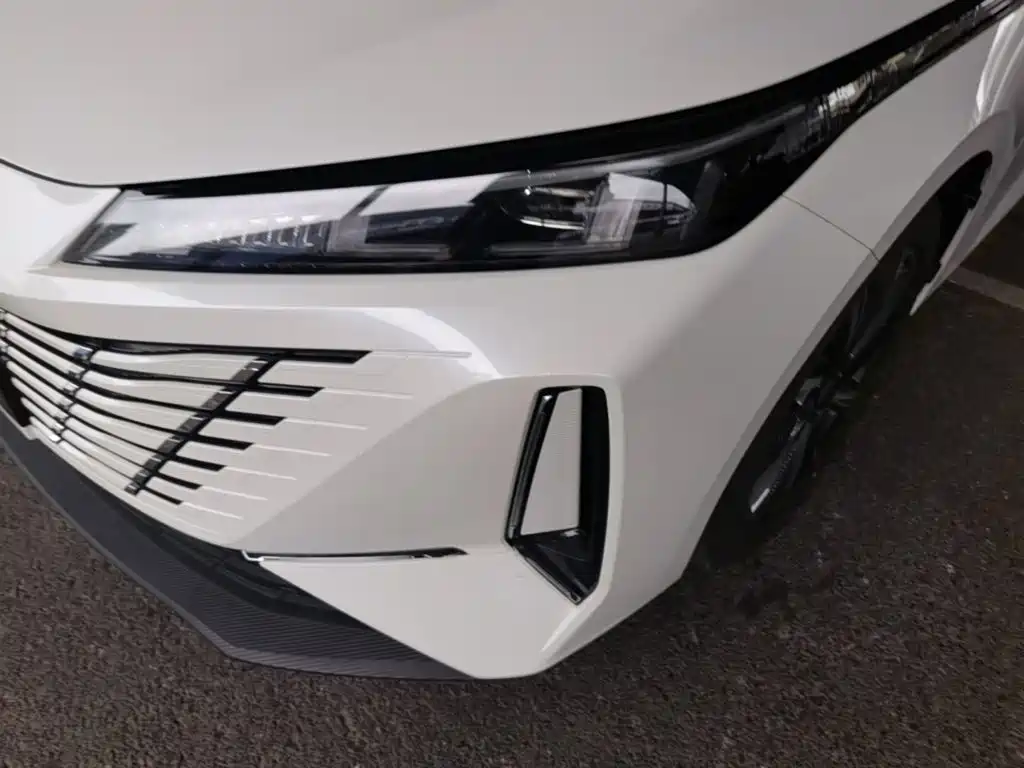 Changan Eado — миниатюра 24